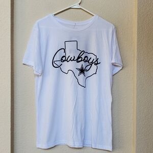 NFL Dallas Cowboys women's tee.  Size L